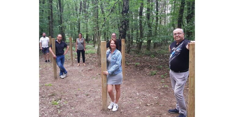 Si La Ville D Eteimbes Et Son Maire Yves Conrad (a Droite) Dispose A Present D Un Parcours Sportif Dans Sa Foret Communale Elle Le Doit Aux Membres De L Asl (stephanie Klin